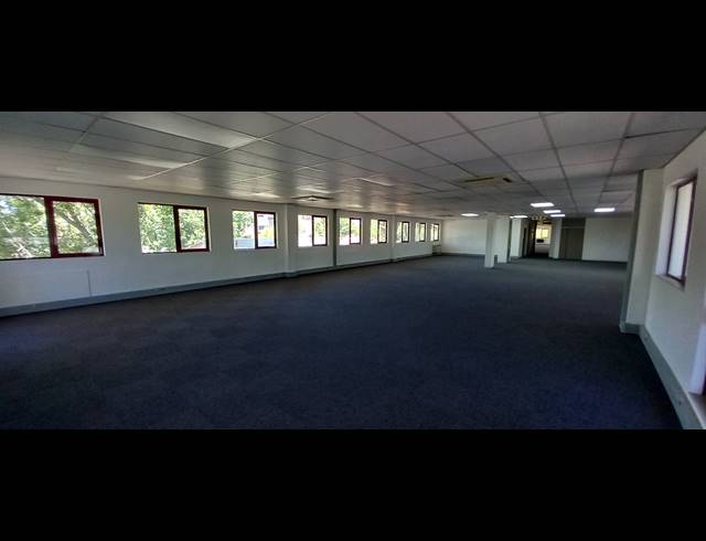 563M² OFFICE TO LET IN EDENBURG